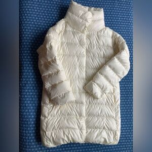 Long goose down puffer, luxurious silky feel. Ralph Lauren. Size M. NWT.